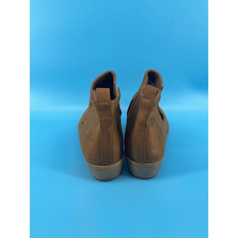 Women's Brown Ankle Booties Slip On Round Toe Low Heel Size 10 Wide